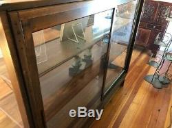 ANTIQUE GLASS ENCLOSED RETAIL STORE DISPLAY CASE (perfectly reconditioned)