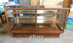 Antique Oak Store Showcase, 6 Feet Long, Detroit Show Case Co. (PICK-UP ONLY!)