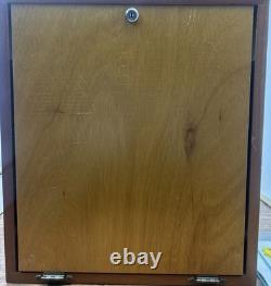 Case XX Pocket Folding Knife Counter Top Dealer Store Display Upright With Key