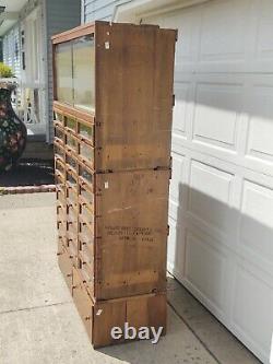 Country / General Store Seed Cabinet with Showcase, Vert Large, 3 Pieces, Pick Up