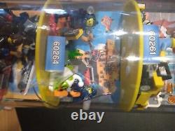 LEGO City Walmart Exclusive Retail Store Advertising Display Case read descripti
