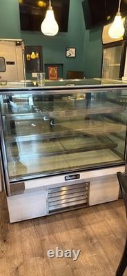 Leader HBK48 48 Refrigerated High Bakery Display Case