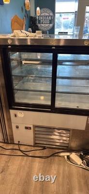 Leader HBK48 48 Refrigerated High Bakery Display Case