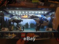 Lego Star Wars lighted store display case 75043 AT-AP, 75042 Droid Gunship. Rare