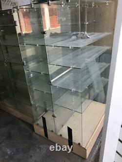 Liquidation Retail Shop Store Glass Display Cases Slat Board Pick Up CA, 92509