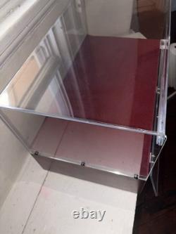 Professional Locking Countertop Display Case Mint with 2 Keys