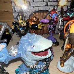 SKYLANDERS GIANTS Storage Display Box Carrying Case with11 Figures-19Cards