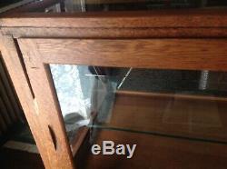 Slanted Front Oak Counter Top General Store Display Case 6 Ft Long Circa 1900
