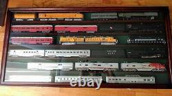 Train Display Case HO N Z Cars 1/64 Model Toy Matchbox Oak Wood Cabinet US Rack