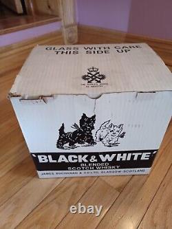 VINTAGE BLACK & WHITE SCOTCH WHISKEY BARKING DOGS METAL CASE STORE DISPLAY withBOX