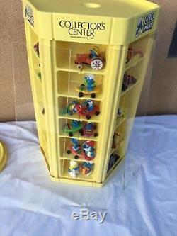 Vintage 1980s Smurf Collector's Center toy store display case 1983 with figures