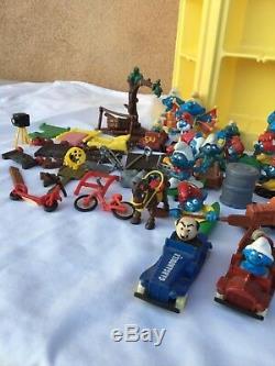 Vintage 1980s Smurf Collector's Center toy store display case 1983 with figures