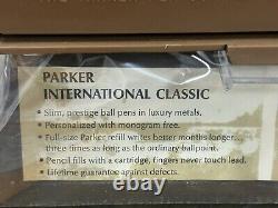 Vintage PARKER International Classic Ball Pen Store Counter Top Display Case