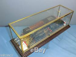 Vintage Scale00 12 Diorama Glass / Brass Display Case With Wooden Plith